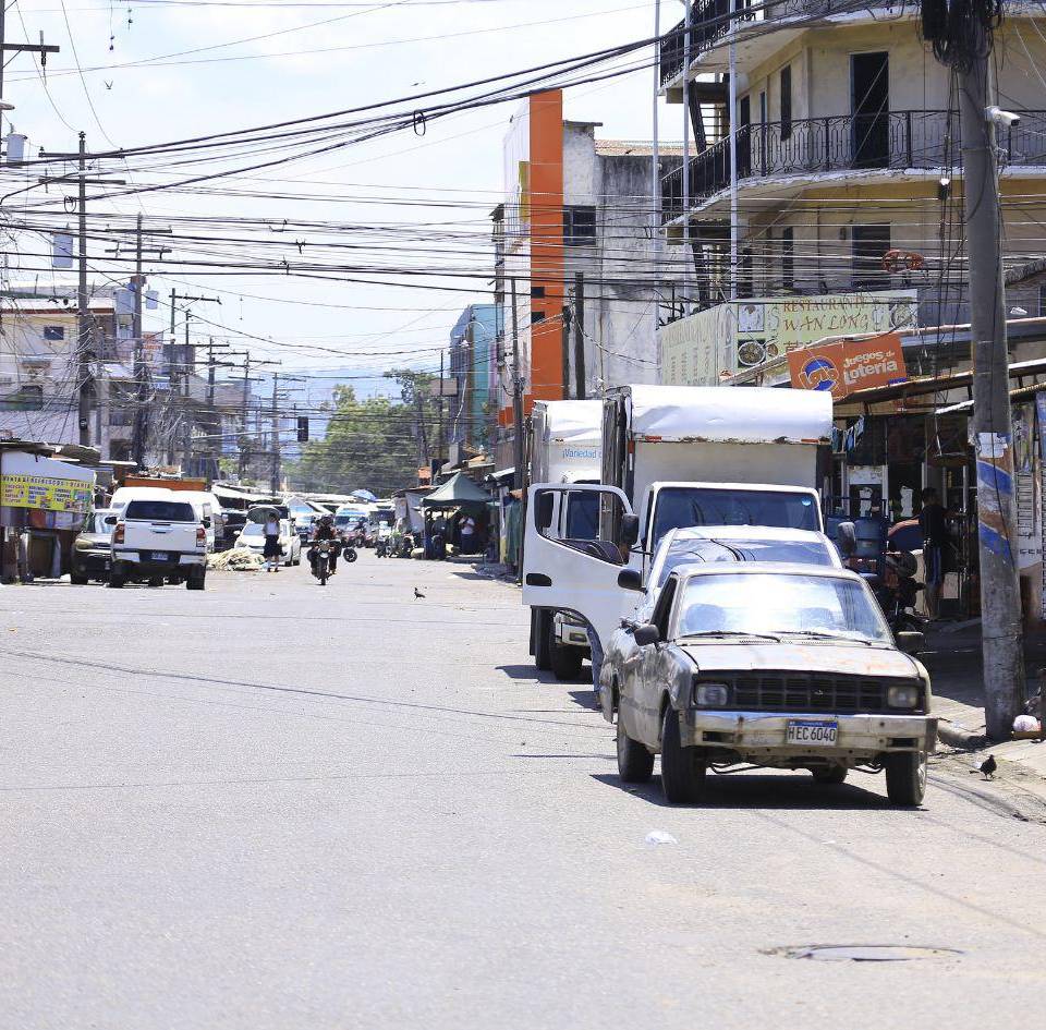 El barrio Medina es reconocido como uno de los sectores con mayor actividad comercial, micro mediana y pequena empresa que impulsan la economia.