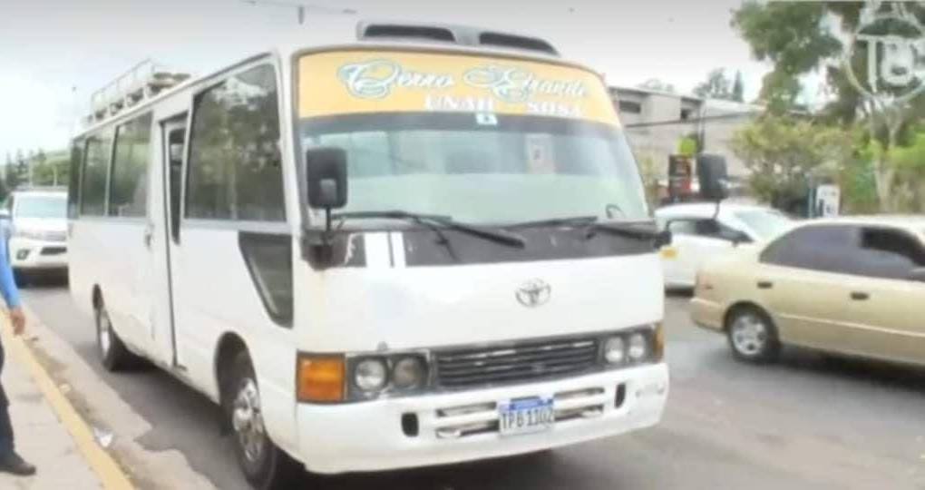 Las autoridades montaron operativos para intentar dar con el responsable del ataque.