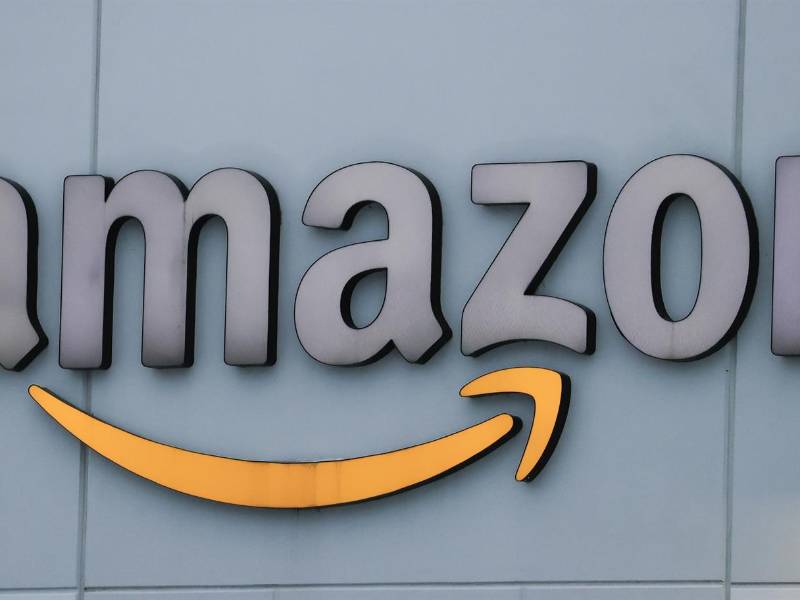 Amazon dijo que los empleados contratados tendrán beneficios médicos y otros.