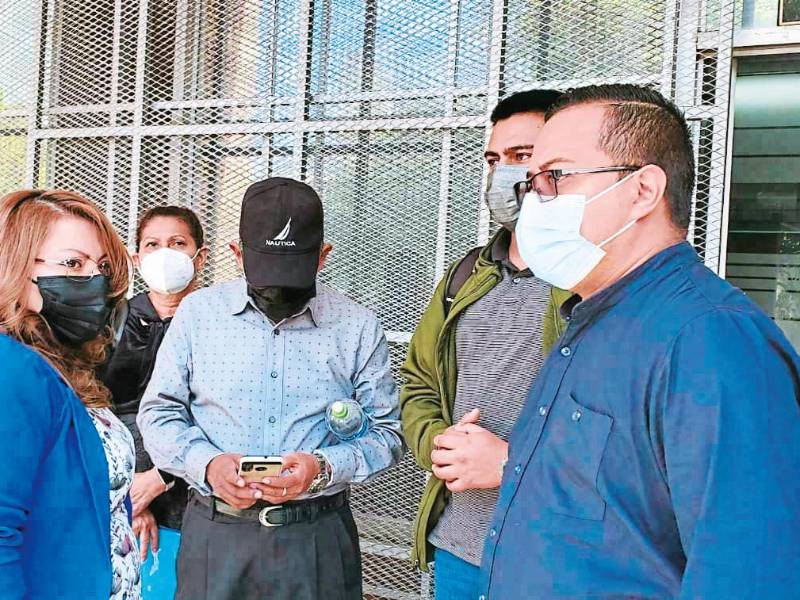 <b><span class=mln_uppercase_mln>Protesta.</span></b> Familiares de los tres jóvenes fallecidos.