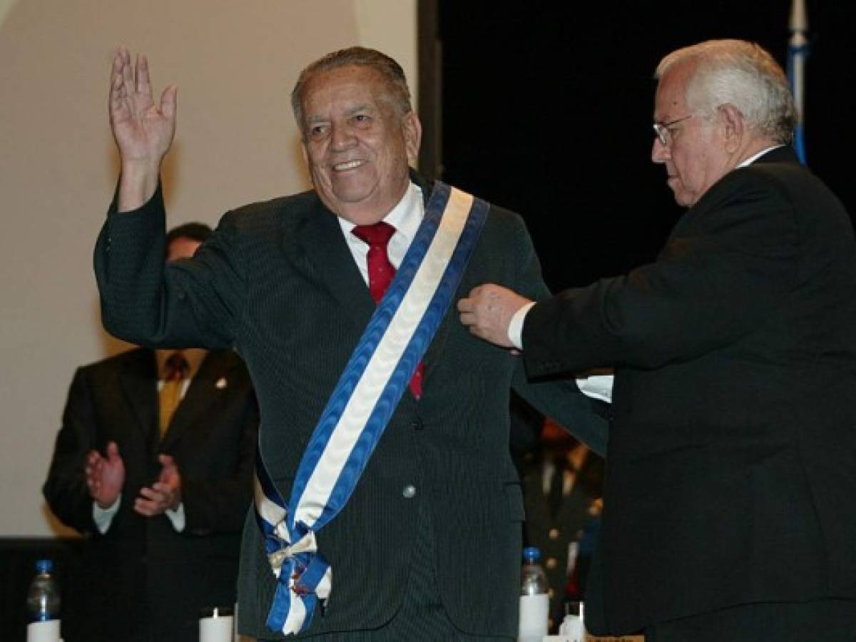 Expresidente hondureño Roberto Suazo Córdova muere a los 91 años