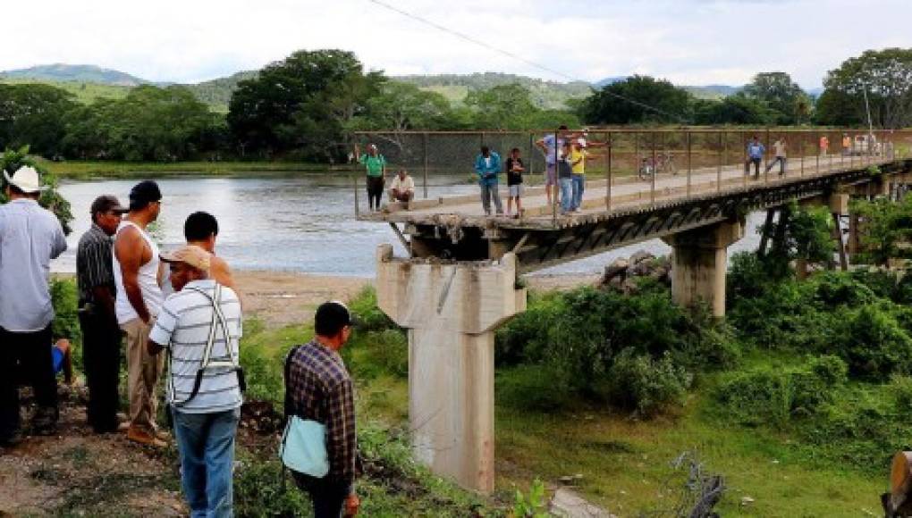 El viernes estará habilitado paso de puente en río Humuya de Santa Rita