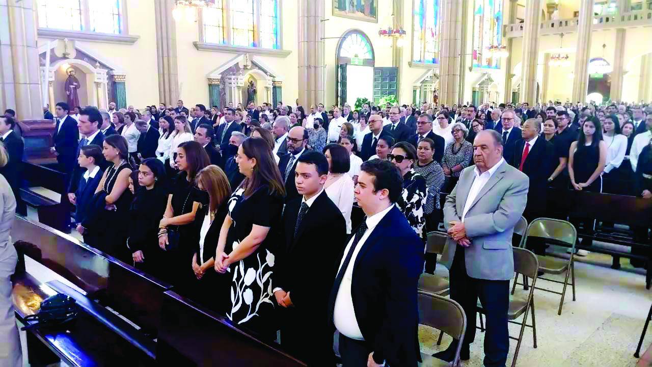 $!Muchos llegaron a agradecerle el impulso, su ejemplo y su incondicional apoyo.