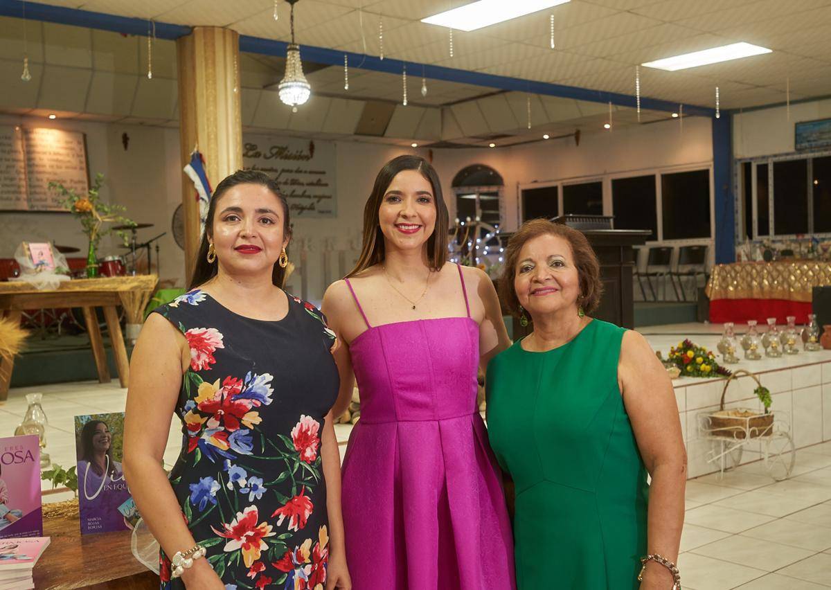 Marcia Rojas lanza su segundo libro “Toda tú eres hermosa”