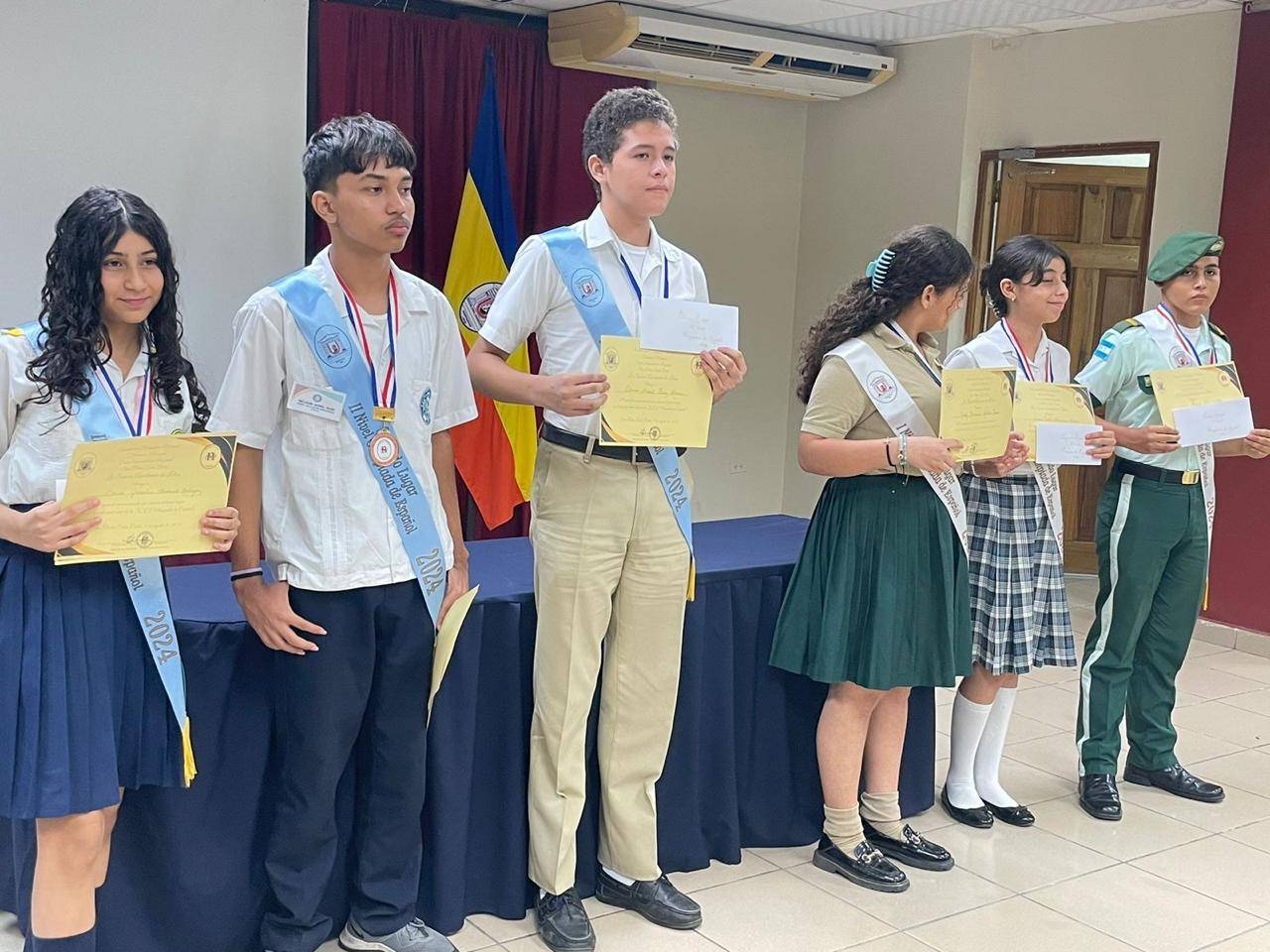 $!Todos los ganadores de la olimpiada.
