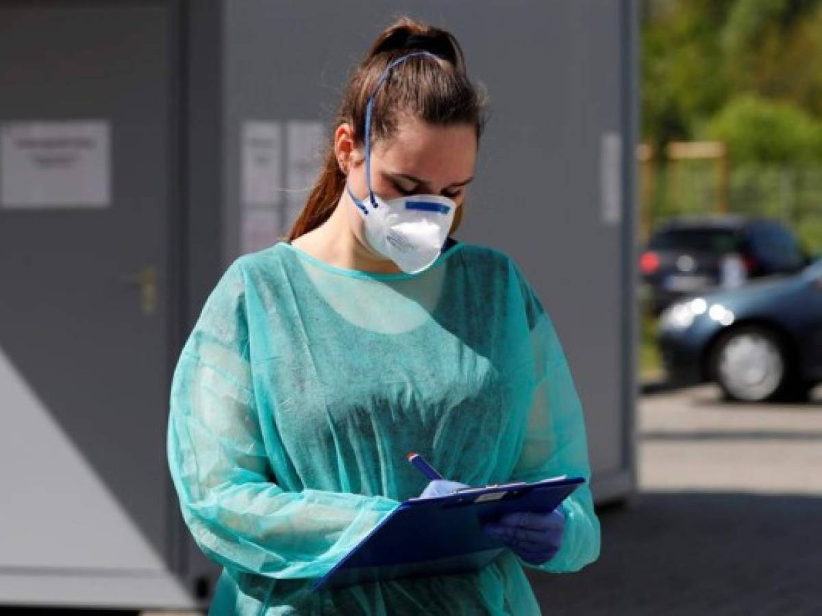 España supera 22.000 muertos por coronavirus con nueva alza diaria   