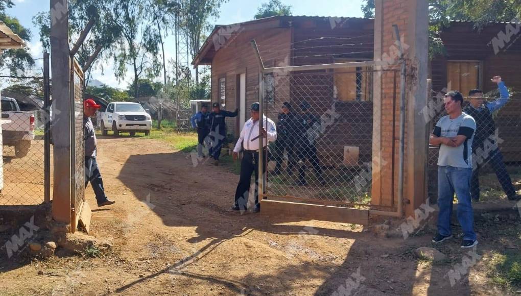 “Hasta pronto amigo David Ulloa !! Fue un enorme honor conocerte y compartir momentos agradables. Hasta pronto colega”, lamentó otro de sus contacto.