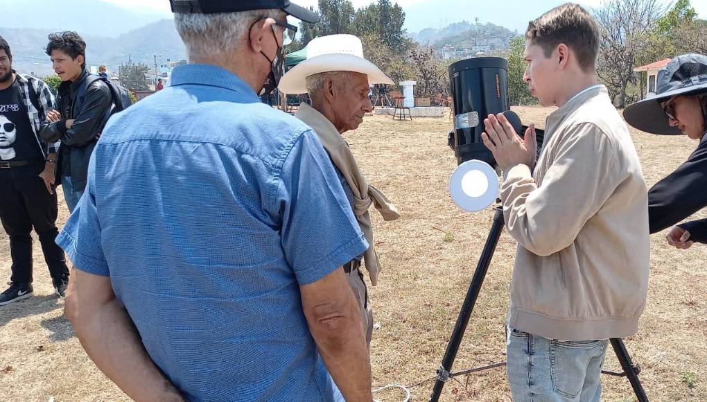 Imágenes del eclipse solar captadas desde Honduras