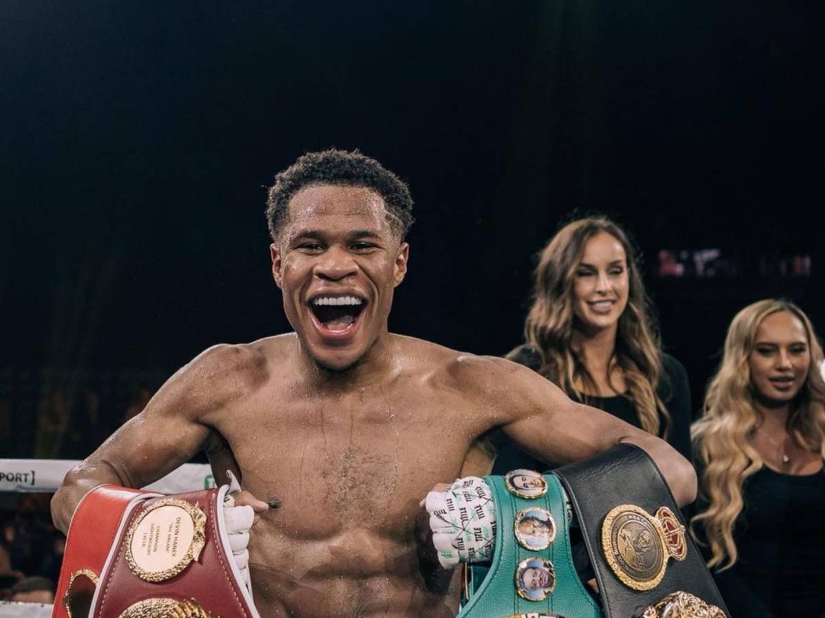 El estadounidense Devin Haney le aconsejó retirarse por un tiempo del boxeo al hondureño Teófimo López.