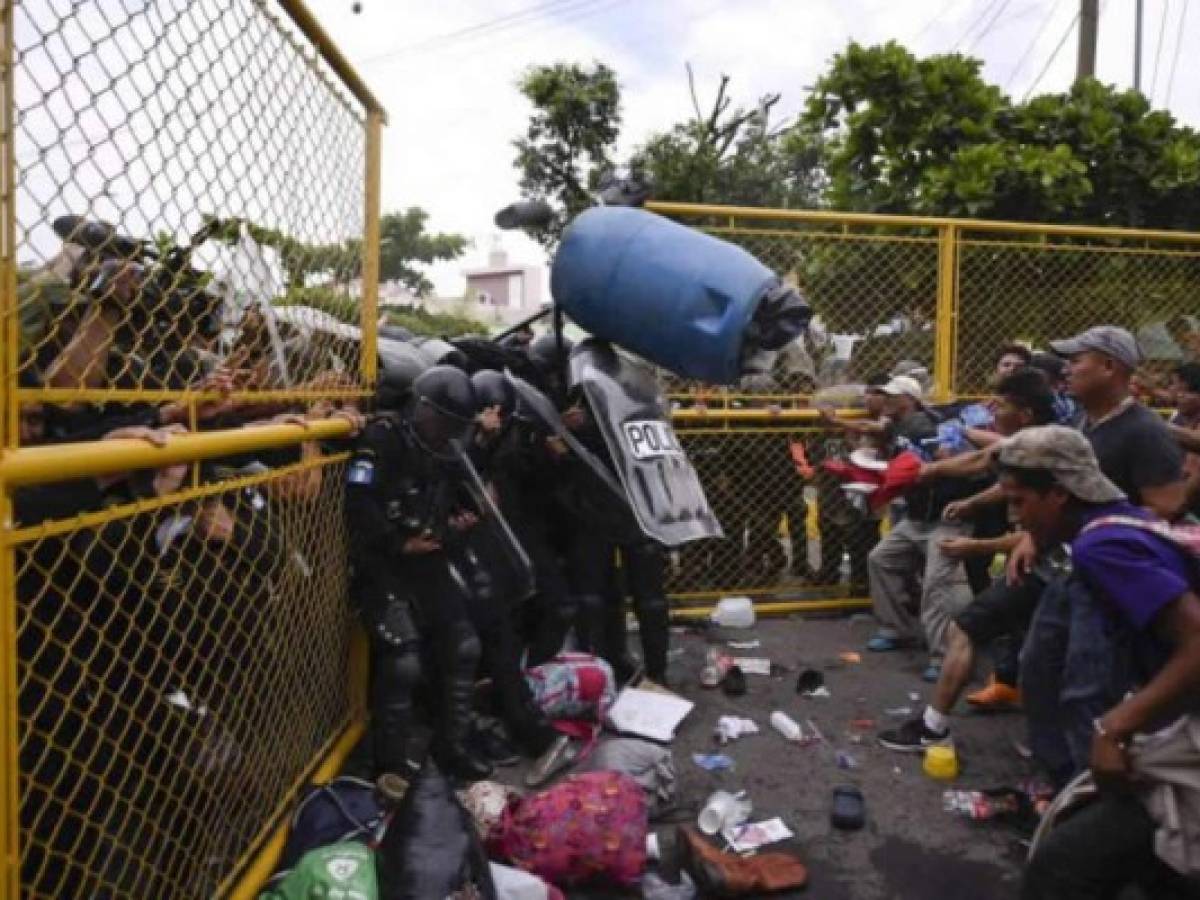 Caravana de migrantes: Hondureño muere tras enfrentamiento con federales mexicanos