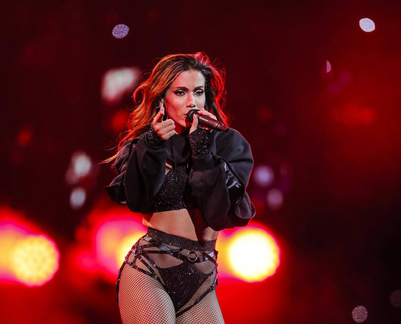 $!Anitta enfrentó una reacción negativa a su nuevo video, que presenta candomblé, su religión afrobrasileña.