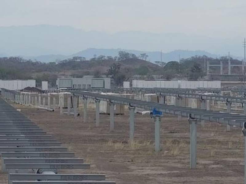 El Grupo Iresa finaliza en las próximas semanas tres proyectos solares con almacenamiento con baterías de litio en Olanchito, Jamastrán y Nacaome.