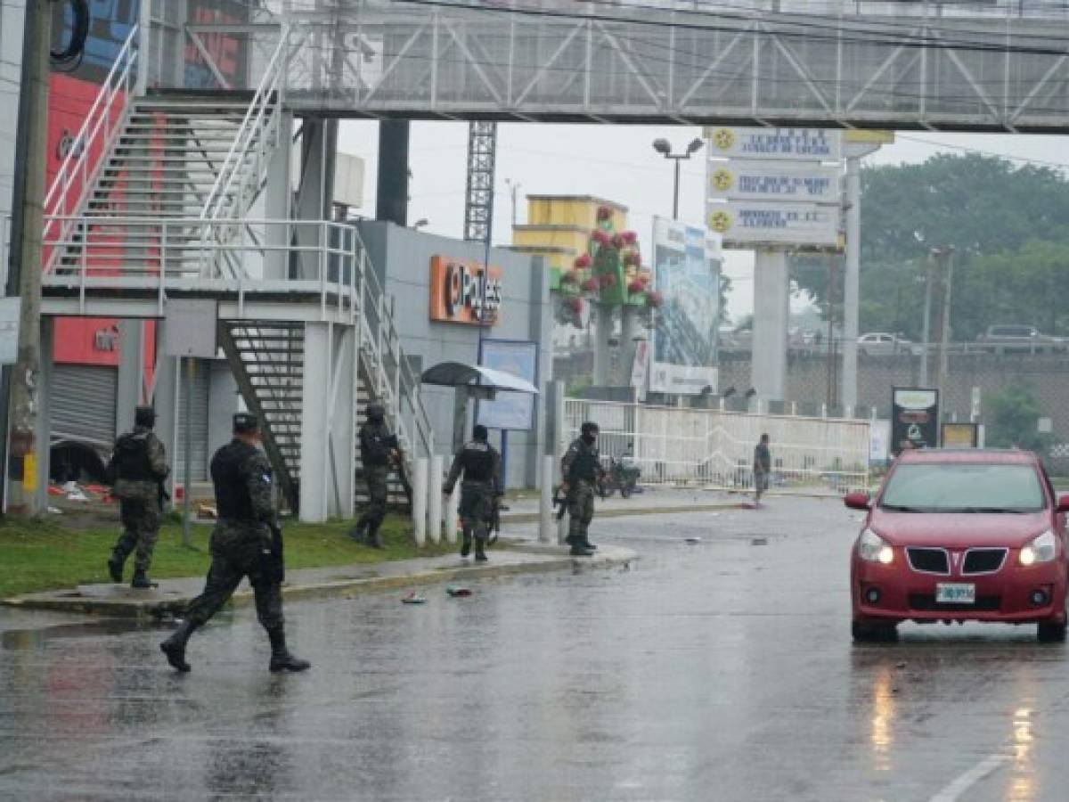 Ola de saqueos sacude comercios de San Pedro Sula