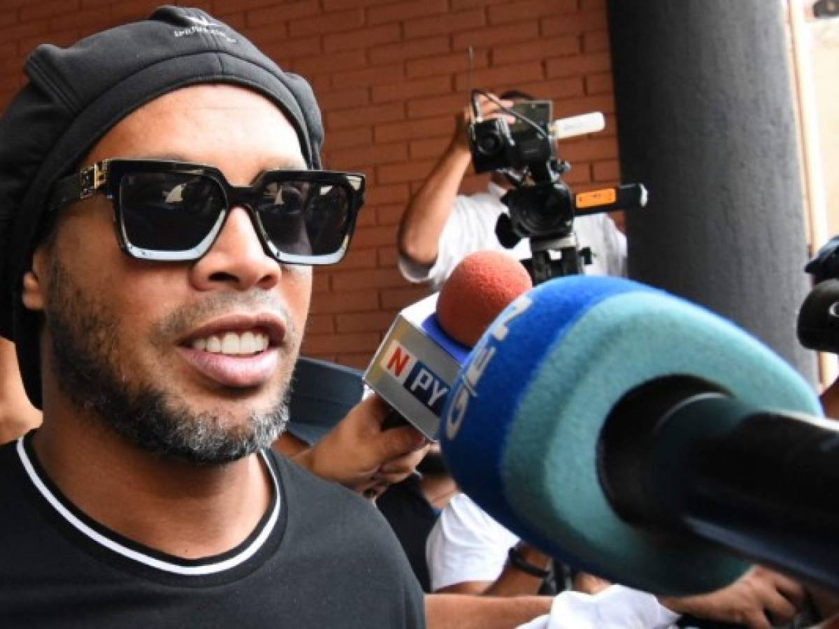 Ronaldinho y el mensaje que le deja a Messi tras fichar por el PSG