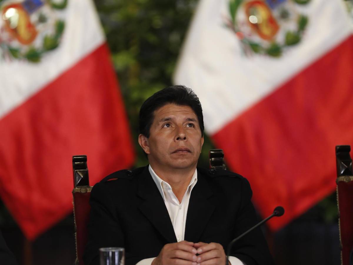 Golpe de Estado en Perú: ministros comienzan a renunciar
