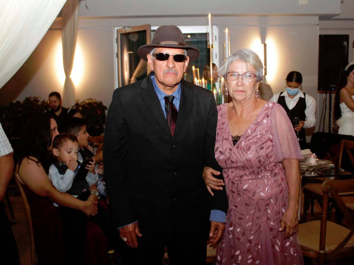 Luis López y Pahola García unieron sus vidas ante la ley