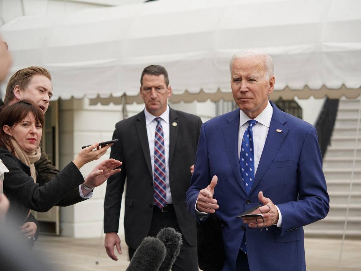 Biden califica de “vergonzosa” el caos de los republicanos en el Congreso para elegir presidente