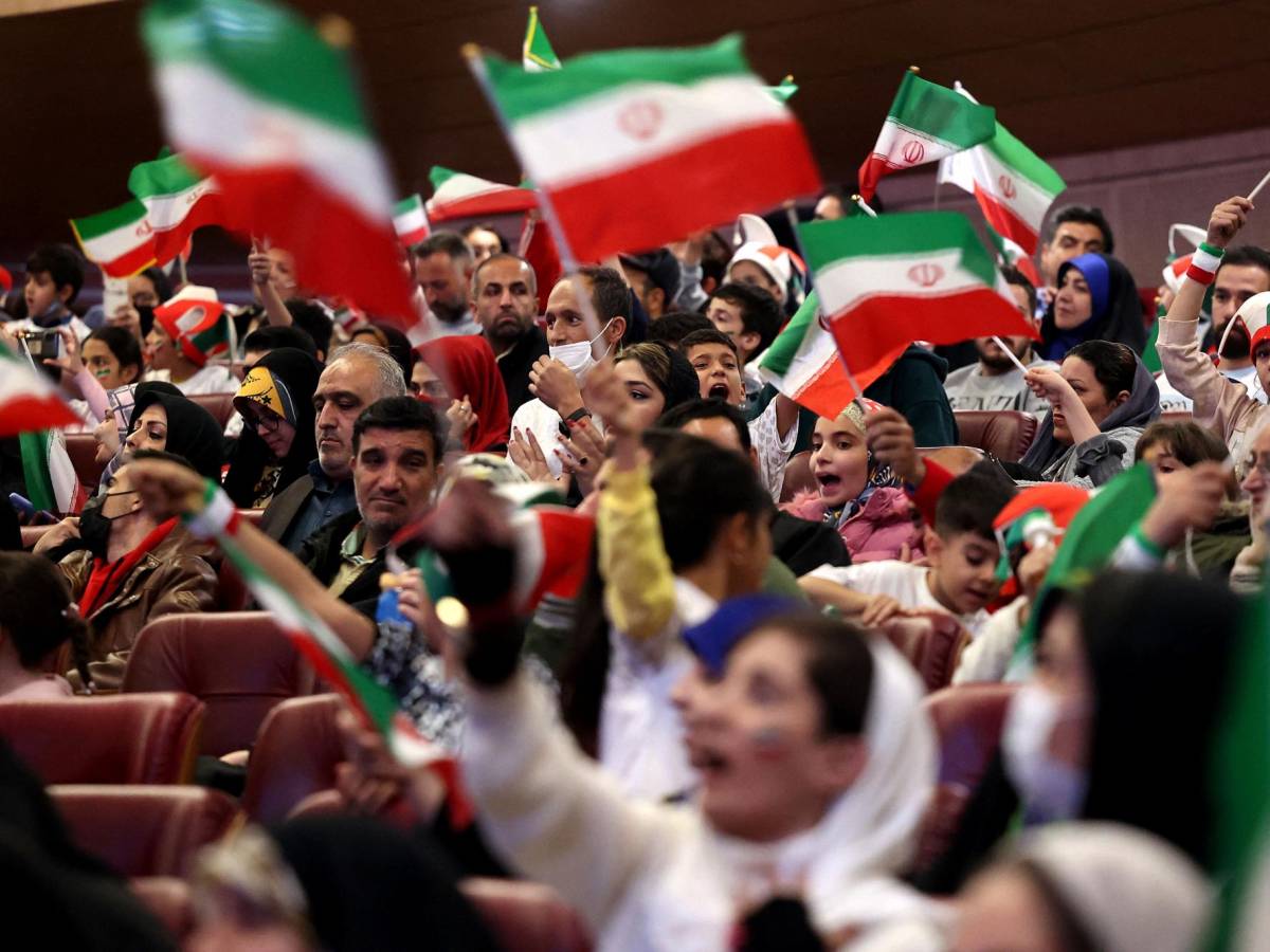 “Muerte al dictador”, grito de iraníes tras derrota ante Estados Unidos