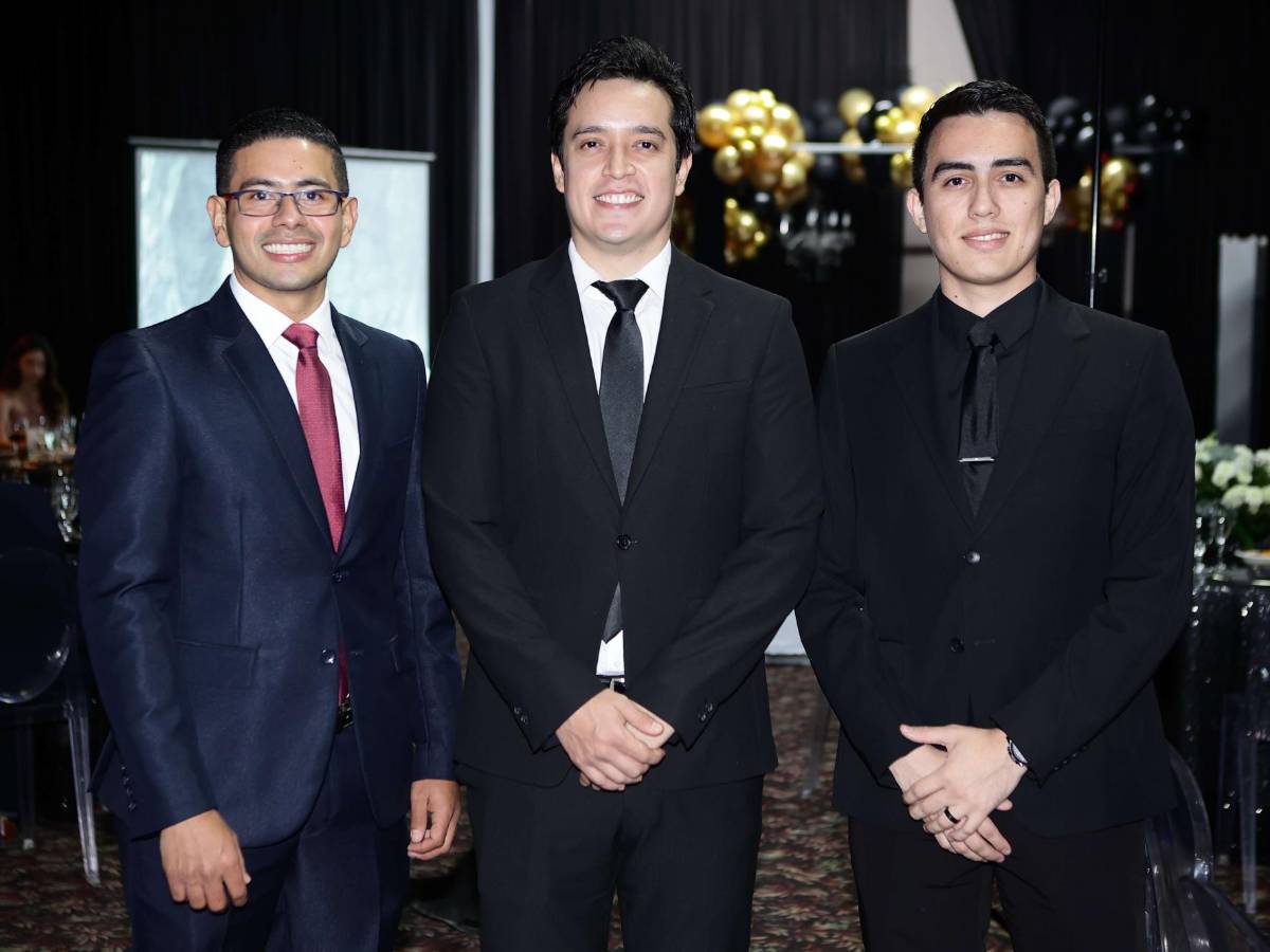 Histórica graduación de posgrado de médicos internistas