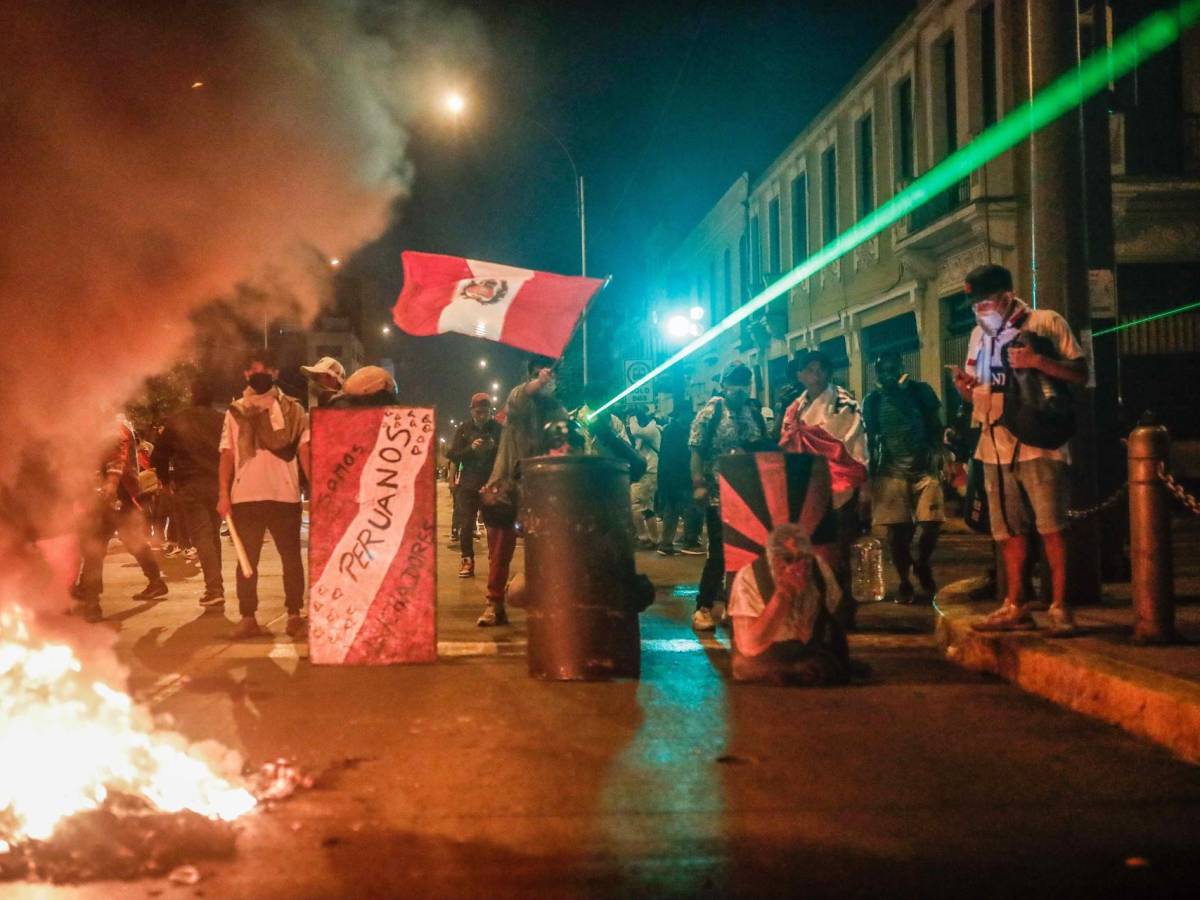 Caos en Lima, Perú, deja protesta contra Dina Boluarte