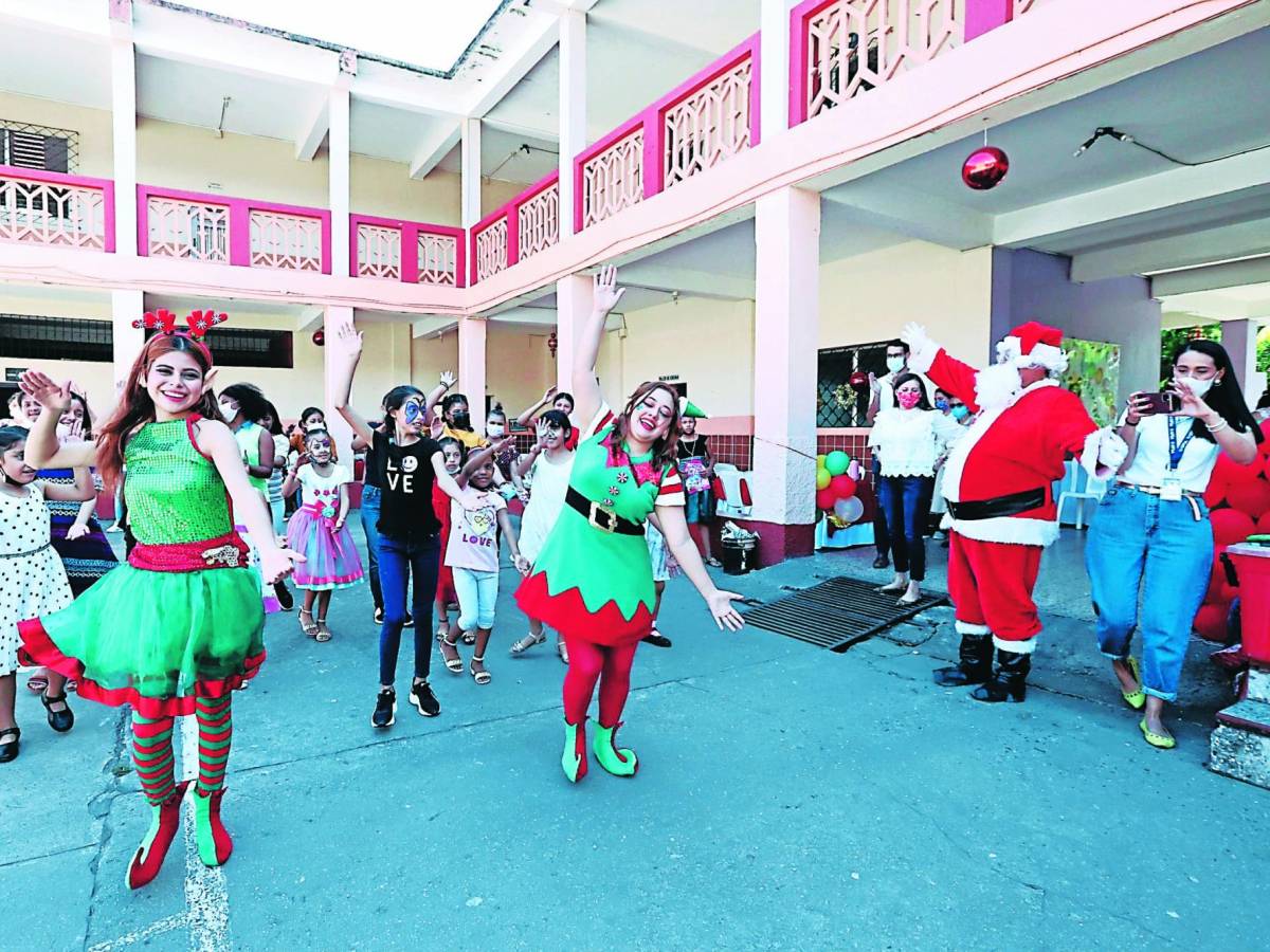 Las 59 niñas disfrutaron de una mañana llena de actividades recreativas y muchas sorpresas junto a colaboradores y personal administrativo de Grupo Opsa.