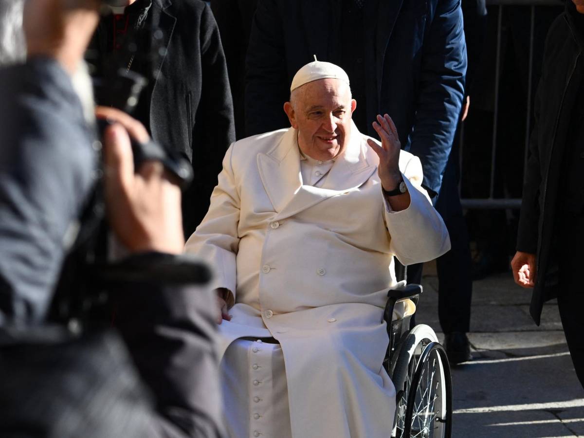 El Papa consultó al médico del Atlético de Madrid por su rodilla