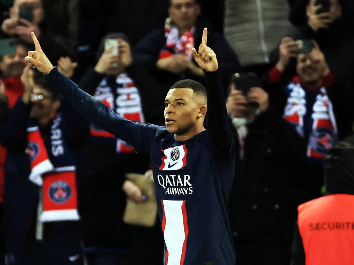 El delantero francés celebrando su último gol del año 2022, el cual se lo marcó a Racing de Estrasburgo en la Ligue 1.