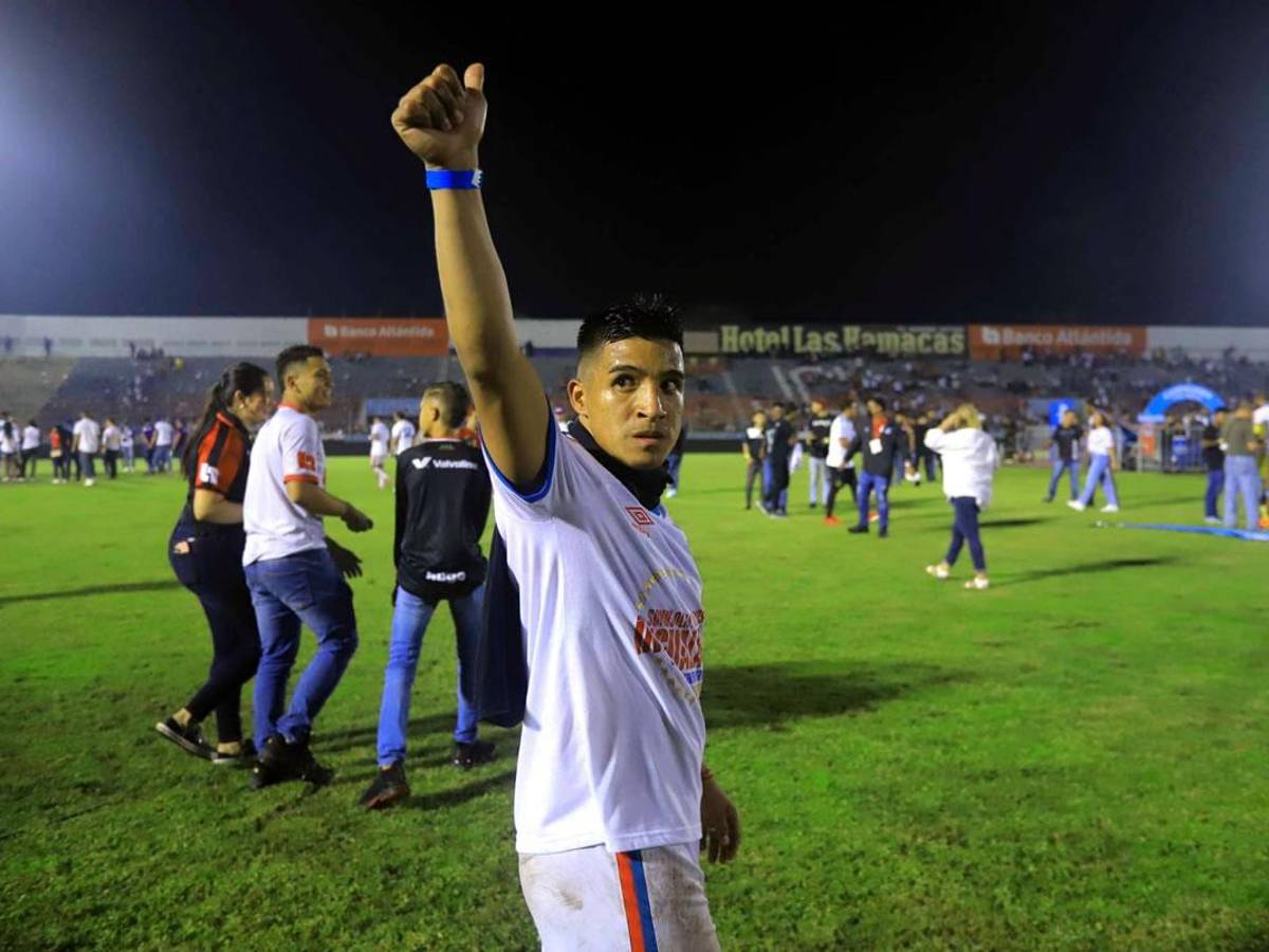 Michaell Chirinos se despidió de la afición del Olimpia.