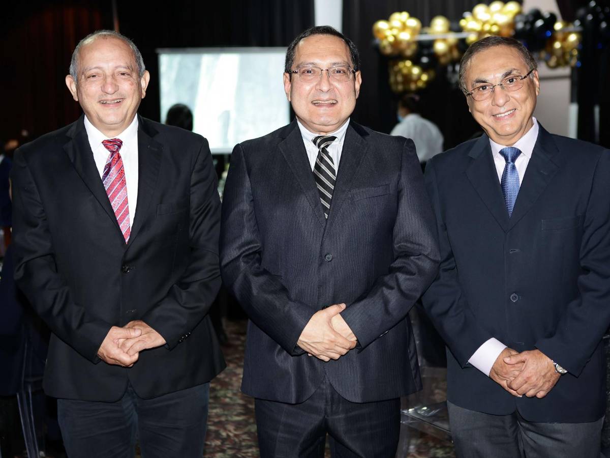 Gustavo Castellanos, Manuel Rocha y José Enrique Samayoa