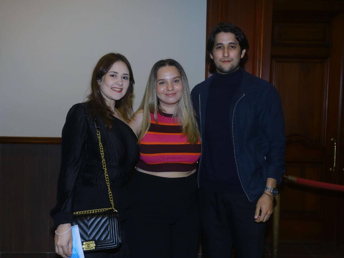 Academia de Bellas Artes celebra 51 años de fundación