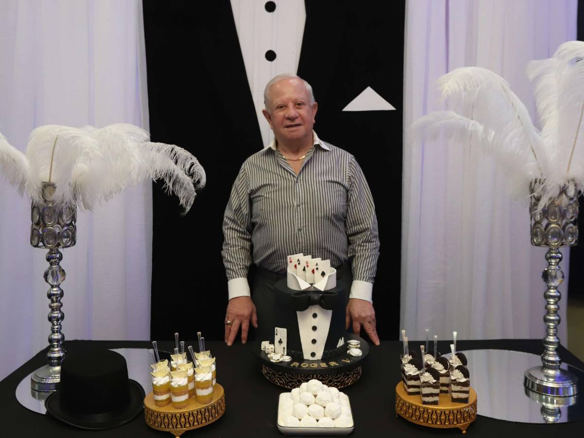 Don Roger Valladares celebra un año más de vida lleno de salud