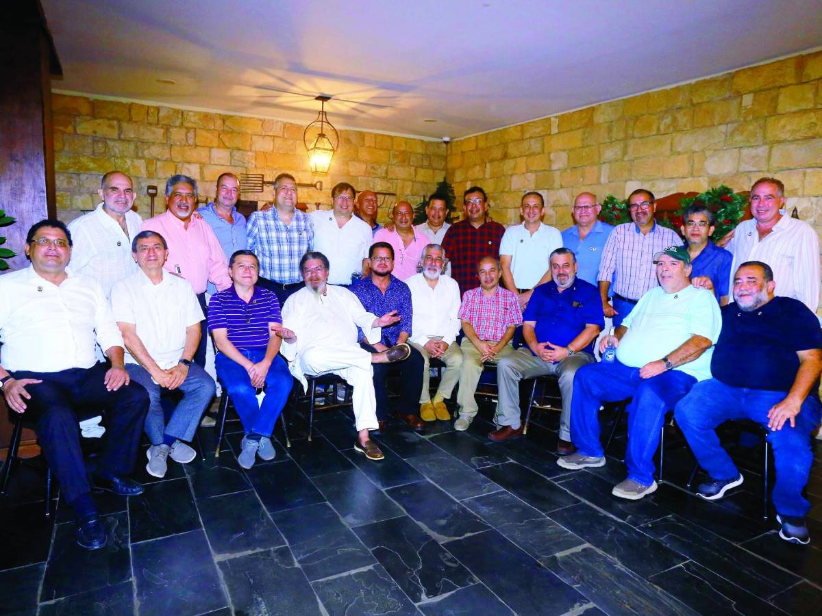 Feliz reencuentro de egresados de 1982 del Instituto La Salle