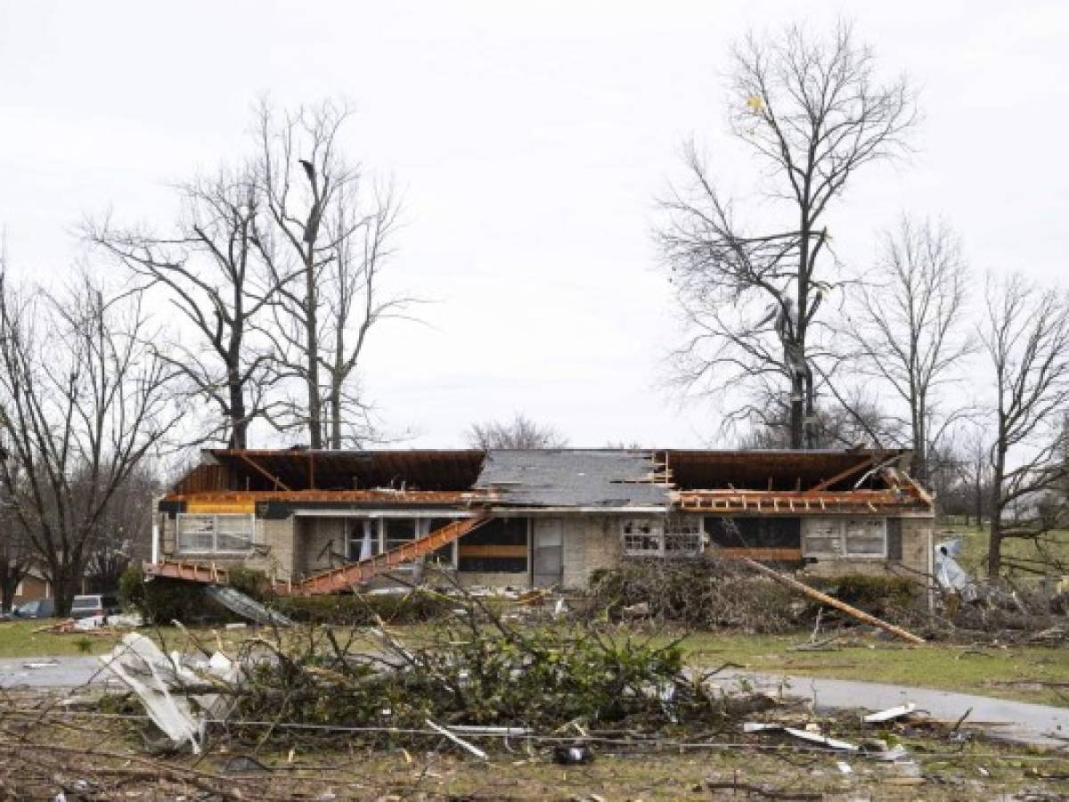 Tornados causan al menos 25 muertos en el estado de Tennessee