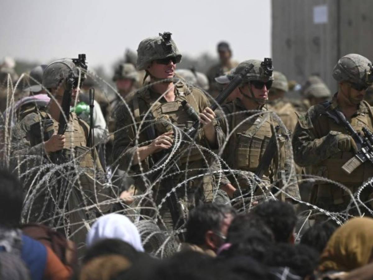 Varios militares de EEUU murieron en ataque terrorista contra aeropuerto de Kabul