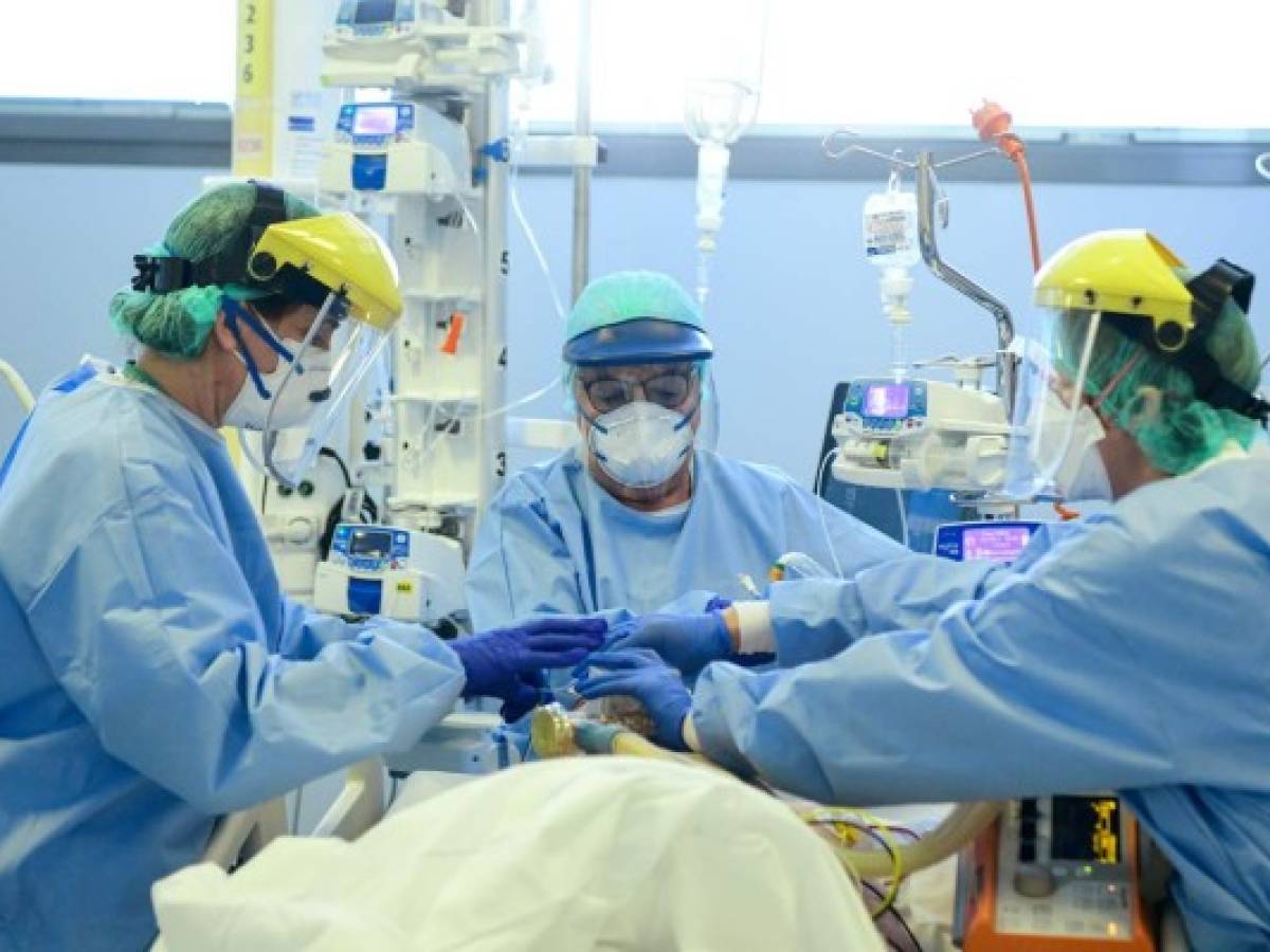 Italia registra ya 15,362 muertes por coronavirus, 681 más en 24 horas