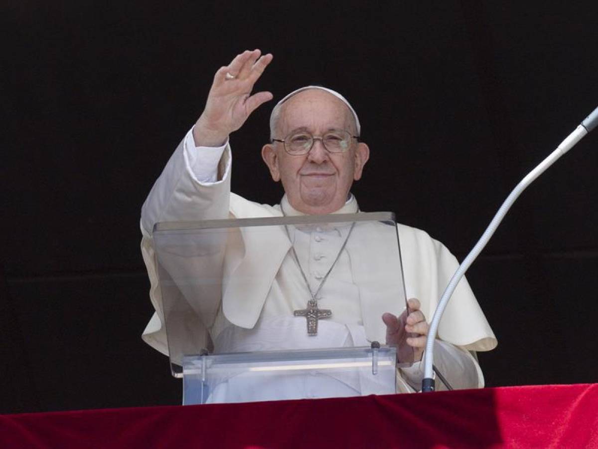 El papa pide que se ponga fin a la locura de la guerra en Ucrania