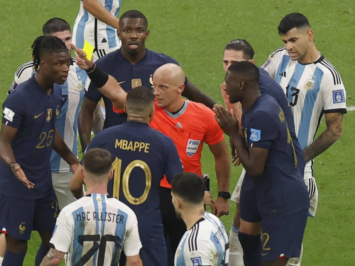 Sorprendente confesión del árbitro de la final Argentina- Francia