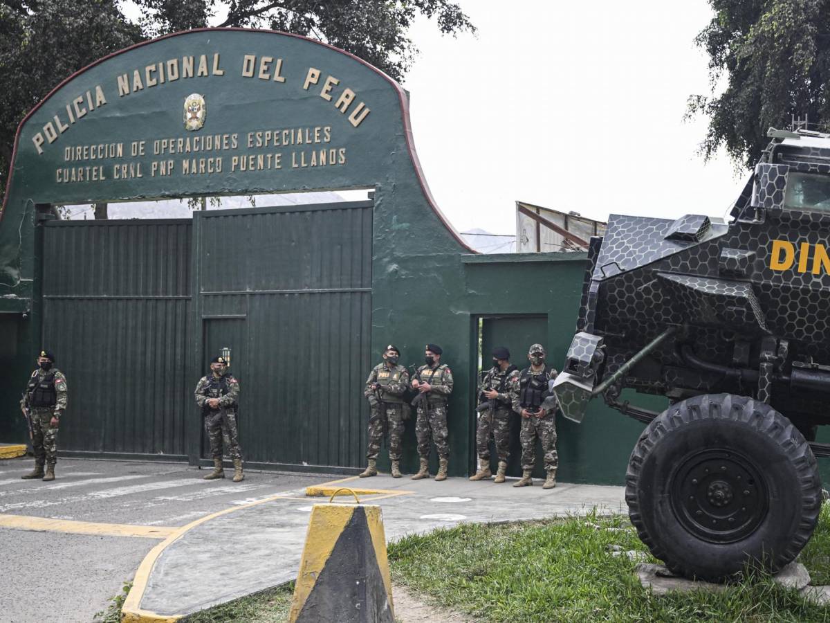Fiscalía de Perú pide retener a Castillo durante siete días