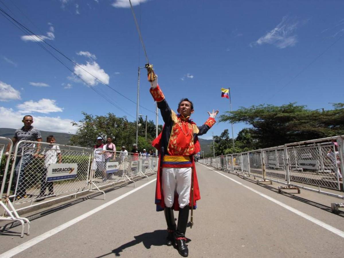 Colombia y Venezuela reabren sus fronteras