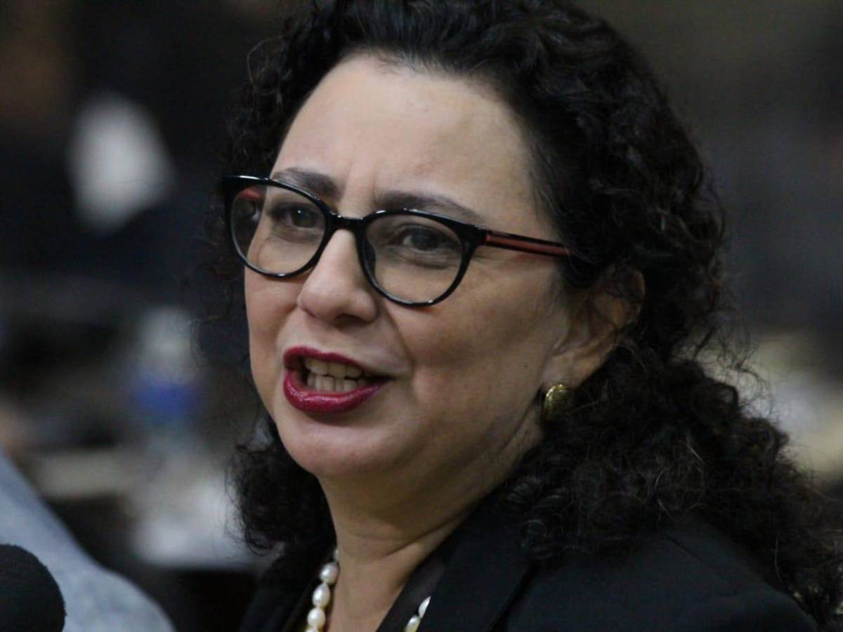 Diputada Ligia Ramos asegura que no es momento para plantear una Constituyente
