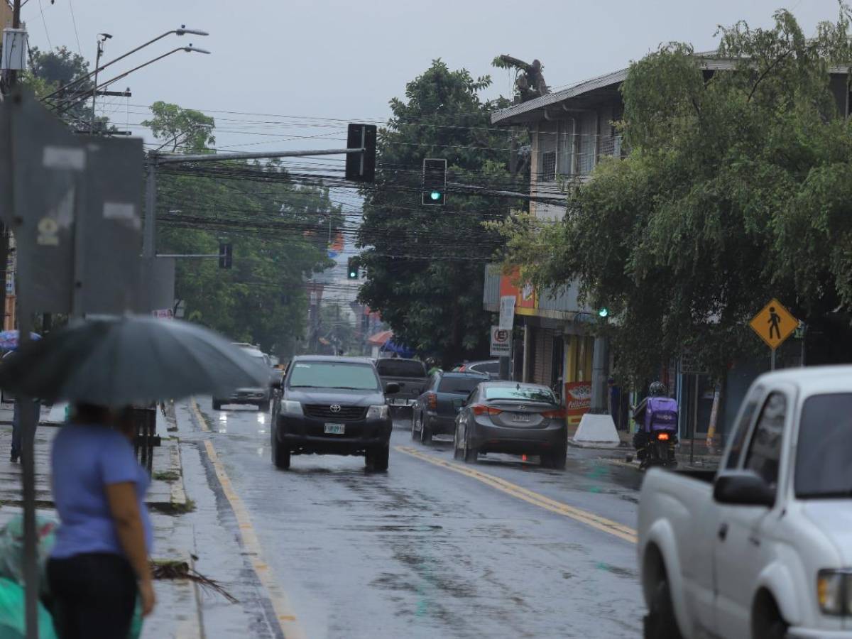 Pronostican lluvias este domingo en cuatro regiones de Honduras