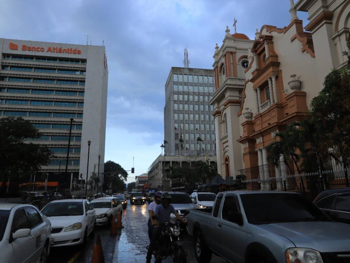 Ingreso de humedad generará lluvias este martes en tres regiones de Honduras
