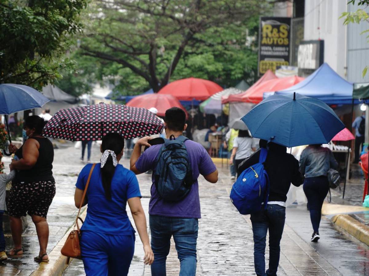 Pronostican lluvias con actividad eléctrica este miércoles en Honduras