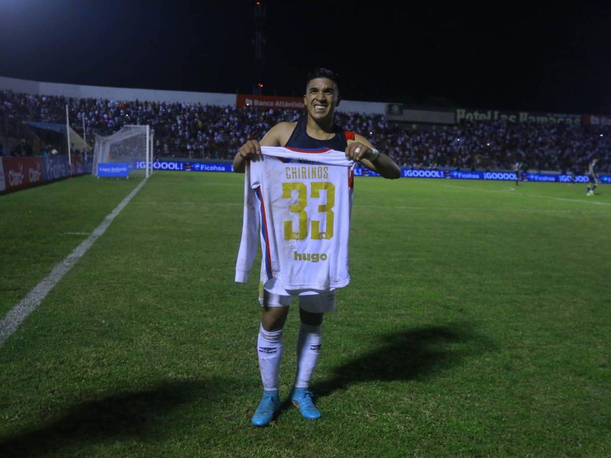 Michaell Chirinos celebrando el gol que liquidó al Motagua.