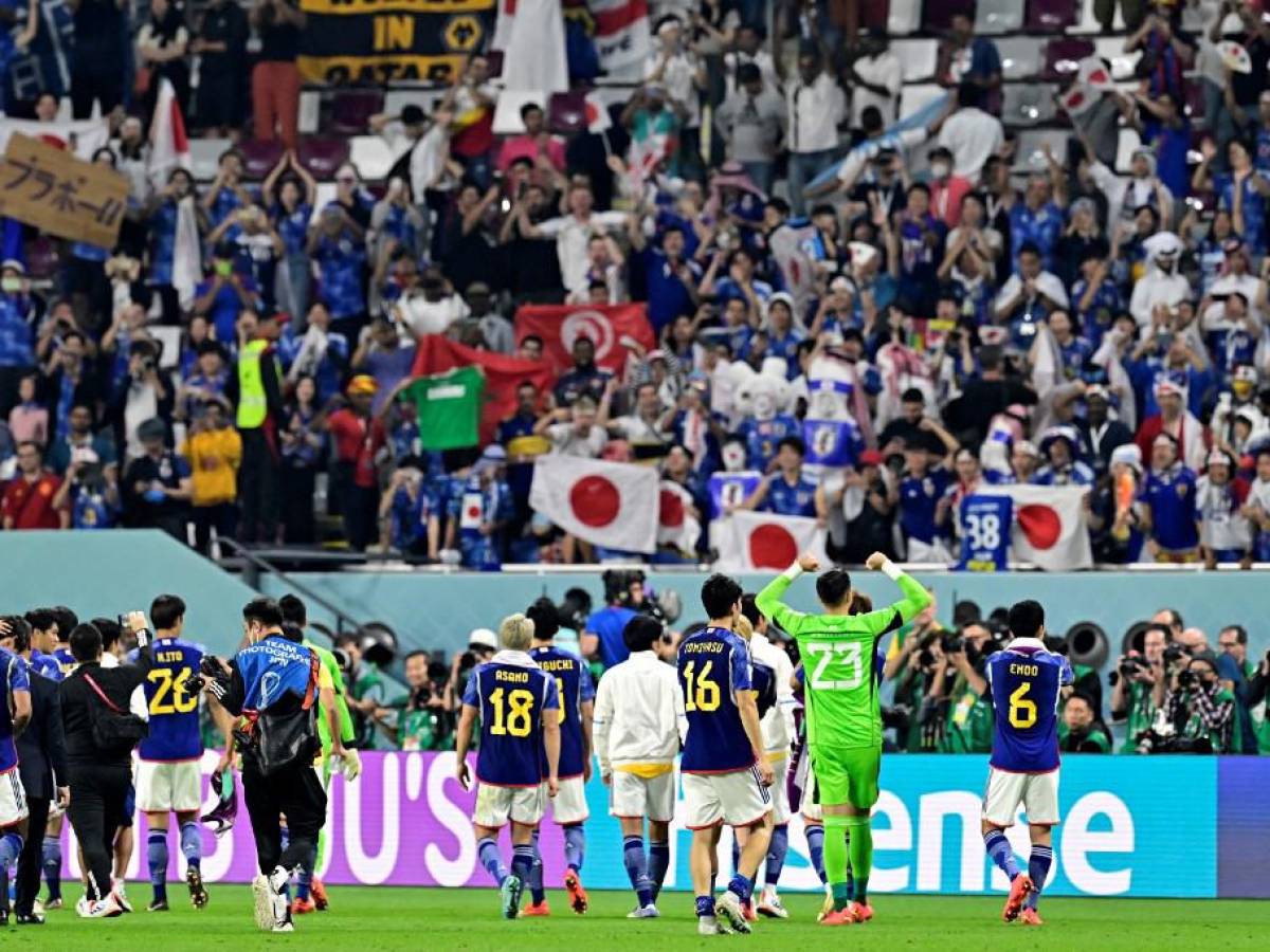 Japón vence a España; ambas selecciones a octavos del Mundial