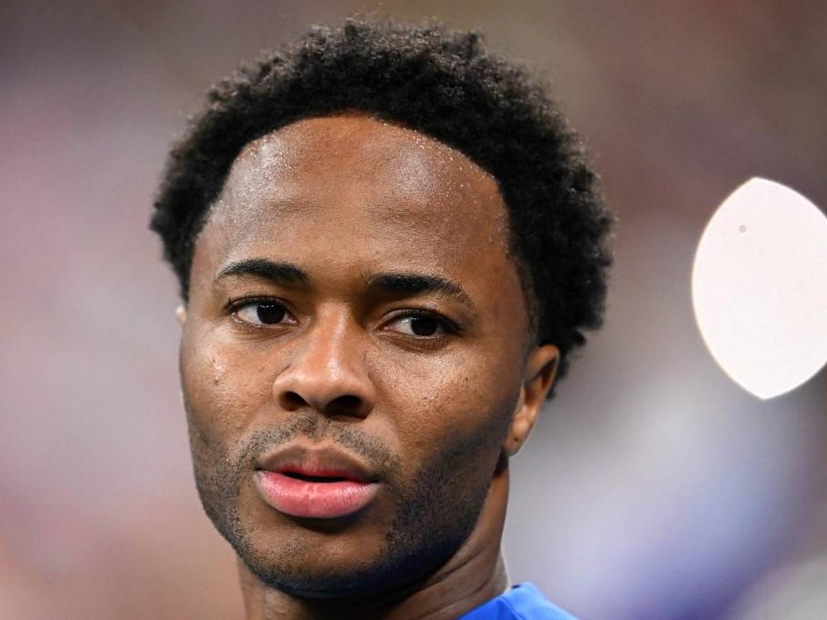 Sterling abandona Qatar por duro momento de su familia