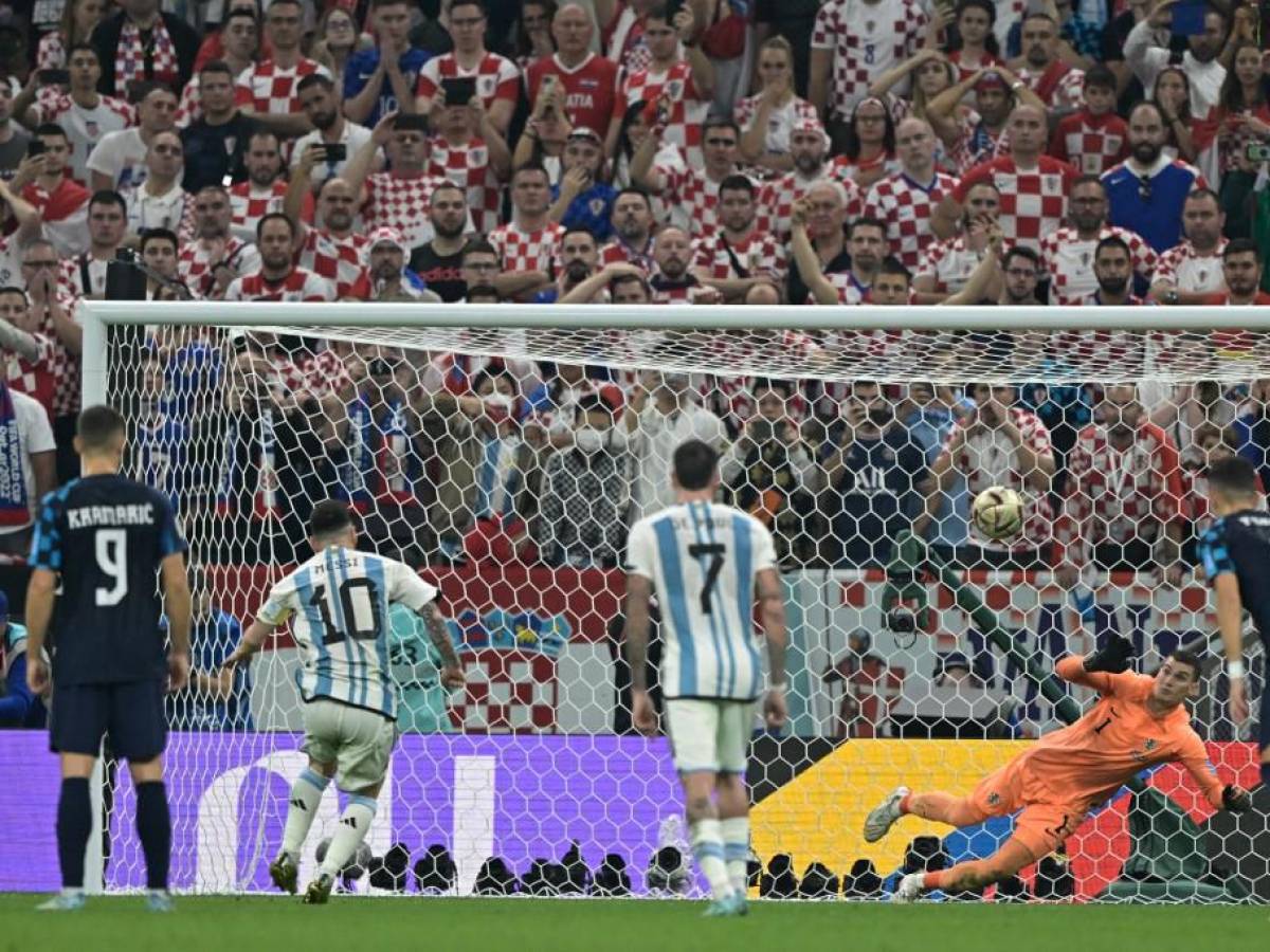 El penal cobrado por Messi fue imposible de poder detener para el portero de Croacia.