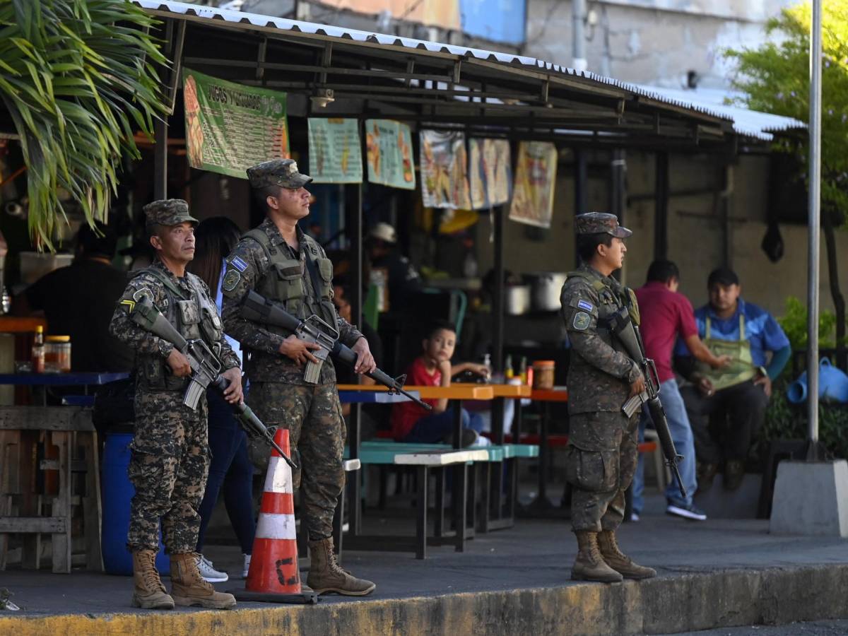 “Sin mareros no pagamos extorsión”: Comerciantes salvadoreños vencen temor a las pandillas