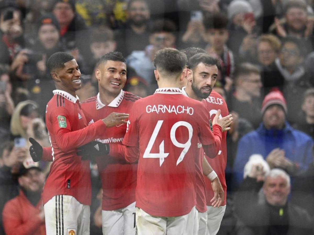 Manchester United avanza a cuartos de final de la Carabao Cup