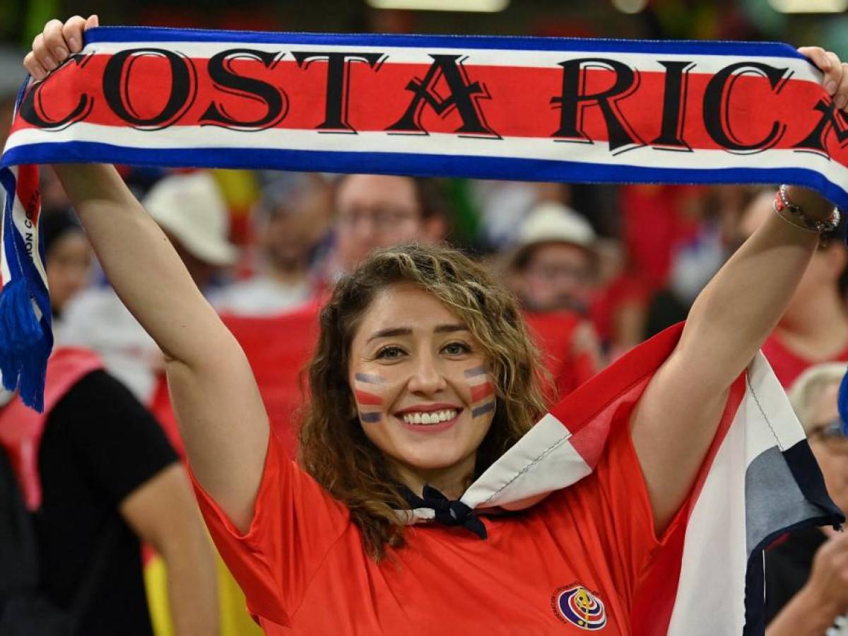 Mujeres de Costa Rica y España causan euforia en Qatar